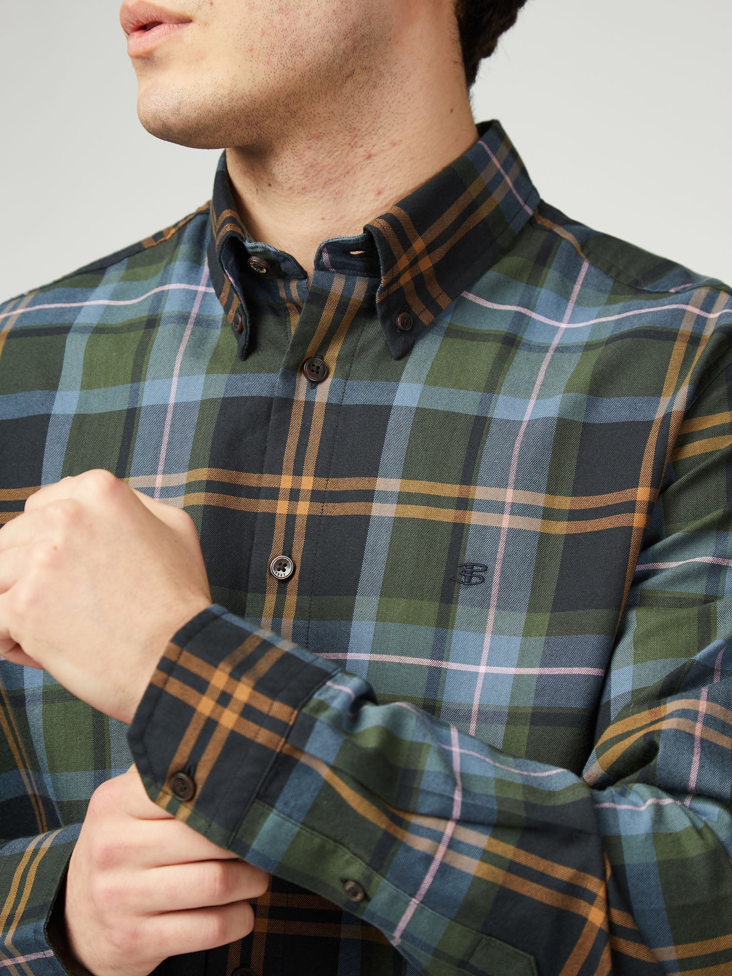 Oversized tartan check