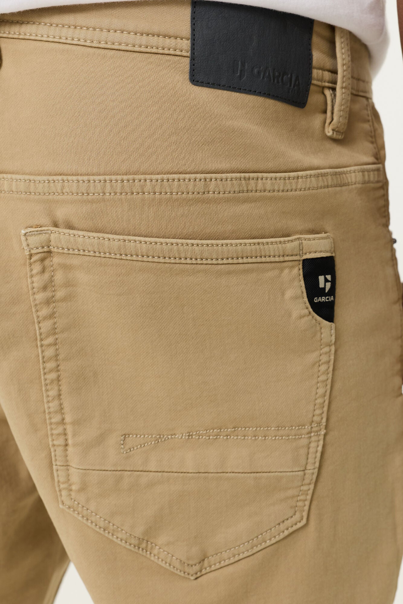 Garcia Russo Shorts HESSIAN